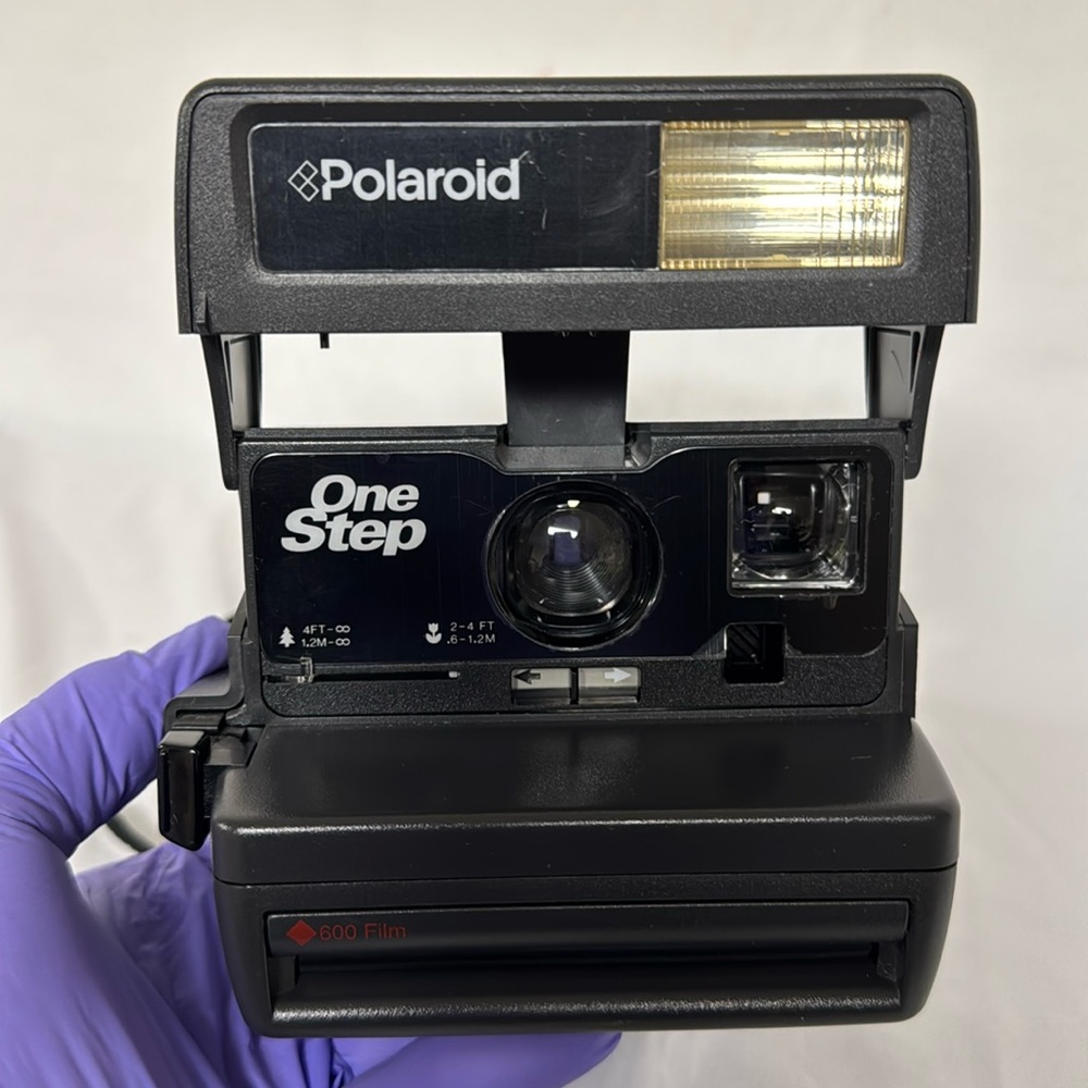 Polaroid One Step 600 camera